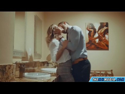 ❤️ Kad krūtiska blondīne pavedina tevi publiskā tualetē ️❌ Sekss video pie mums lv.masseffect1.ru ﹏